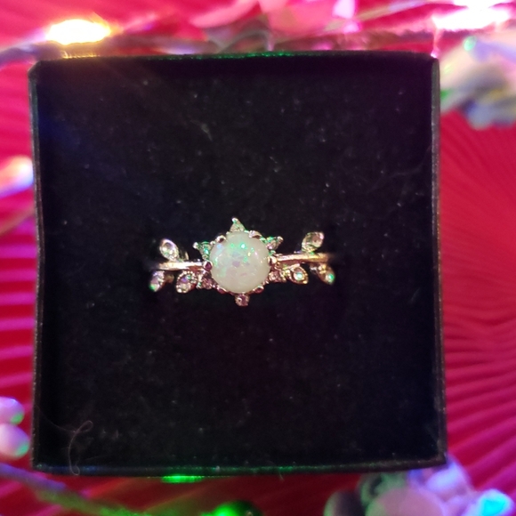 Ring - Picture 5 of 7